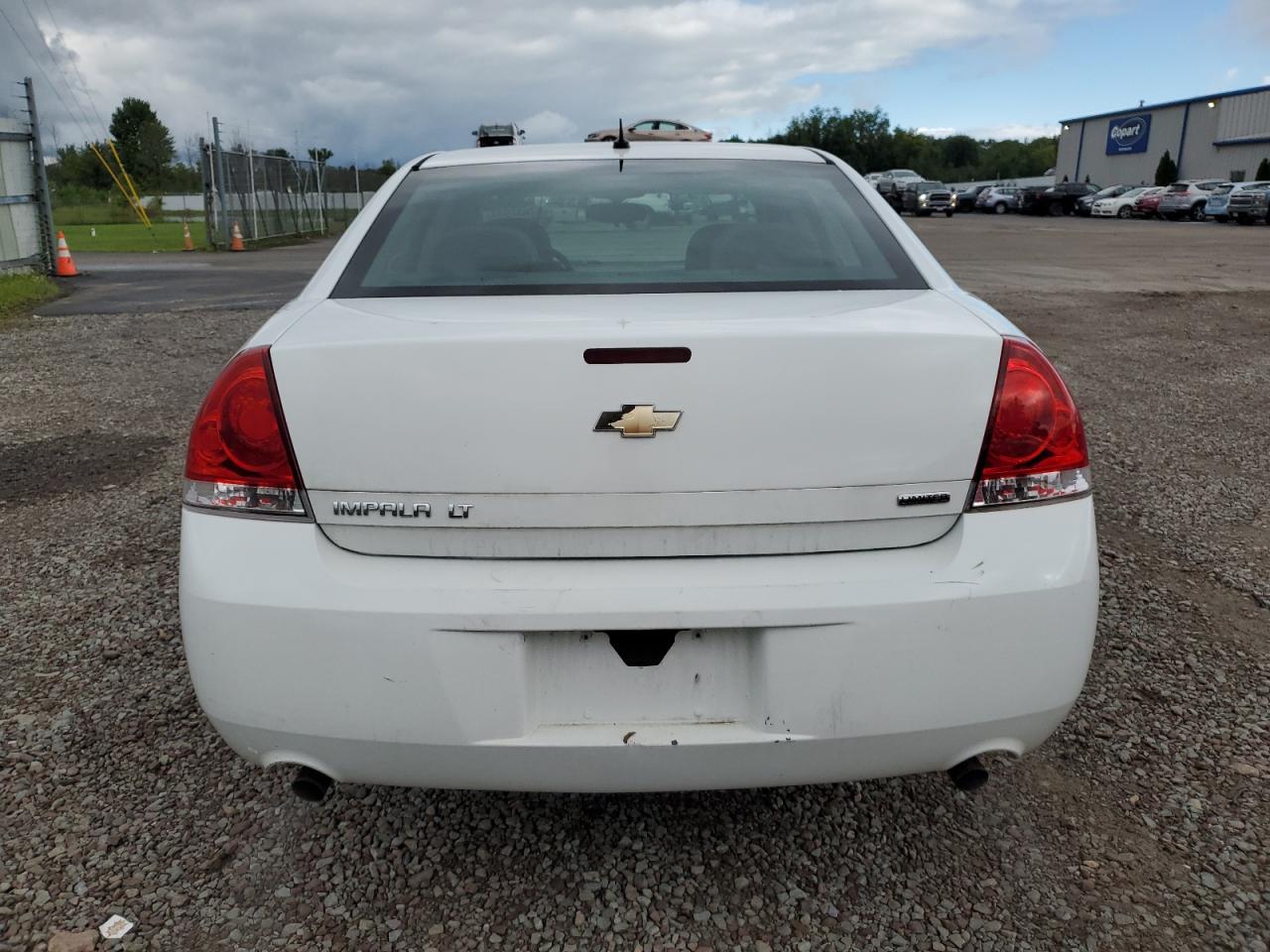 2G1WB5E31F1137703 2015 Chevrolet Impala Limited Lt