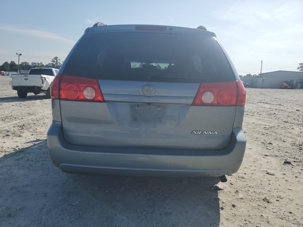 5TDKK4CC5AS297796 2010 Toyota Sienna Ce