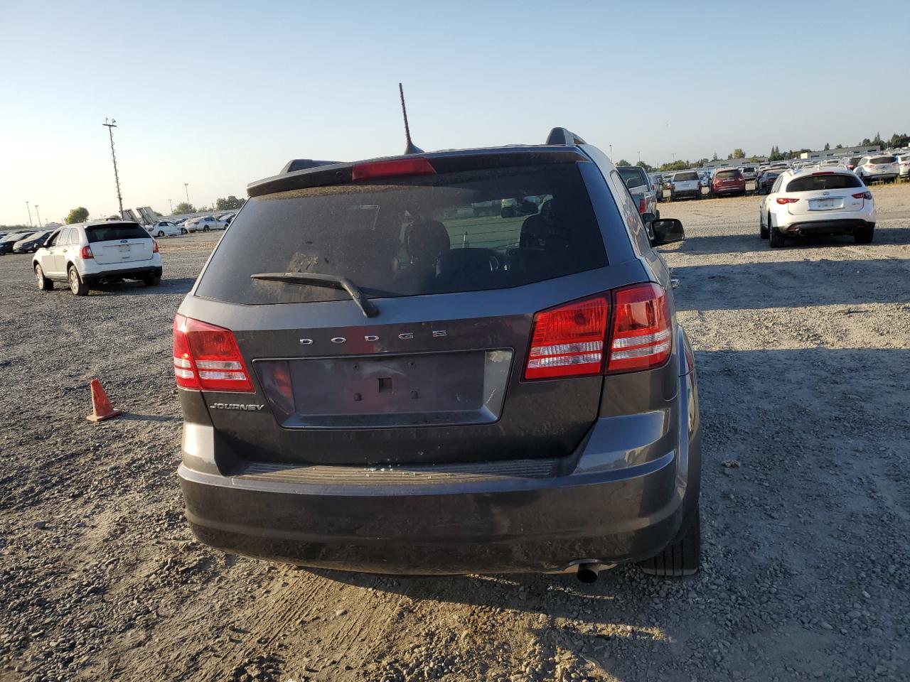 2018 Dodge Journey Se VIN: 3C4PDCAB7JT447238 Lot: 69245094