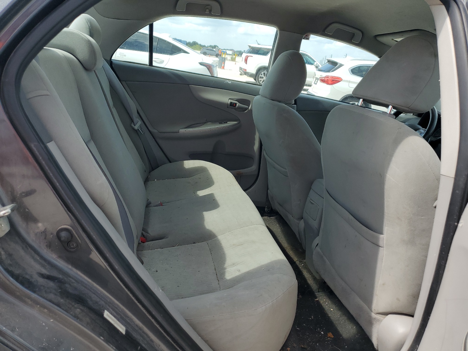 1NXBU4EE7AZ188417 2010 Toyota Corolla Base