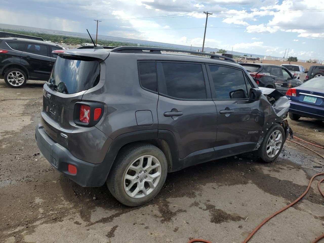 ZACCJABT9GPE33389 2016 Jeep Renegade Latitude