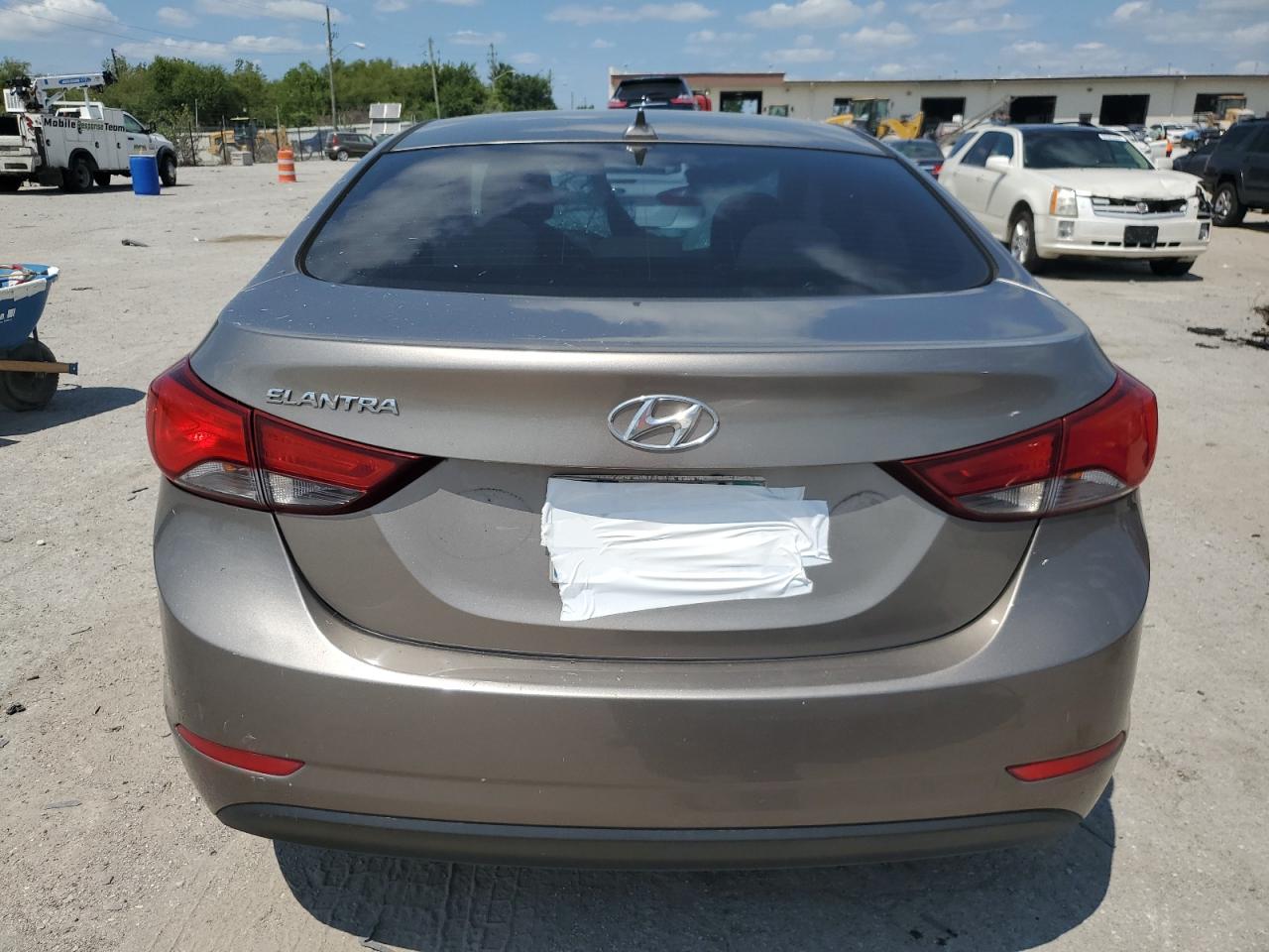 2016 Hyundai Elantra Se VIN: 5NPDH4AE1GH781197 Lot: 67042864