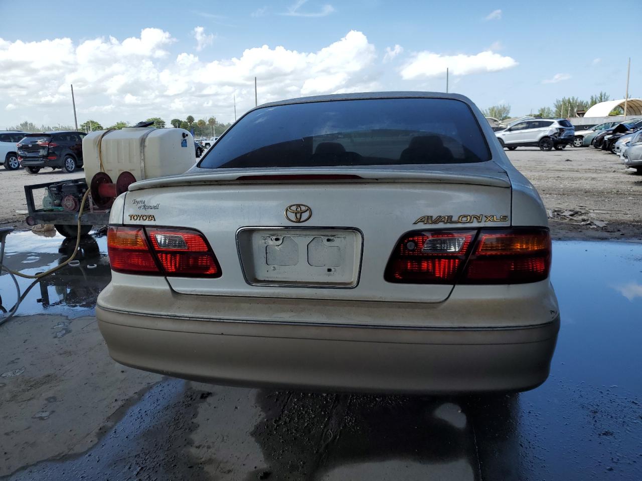 1998 Toyota Avalon Xl VIN: 4T1BF18B1WU267163 Lot: 66673804