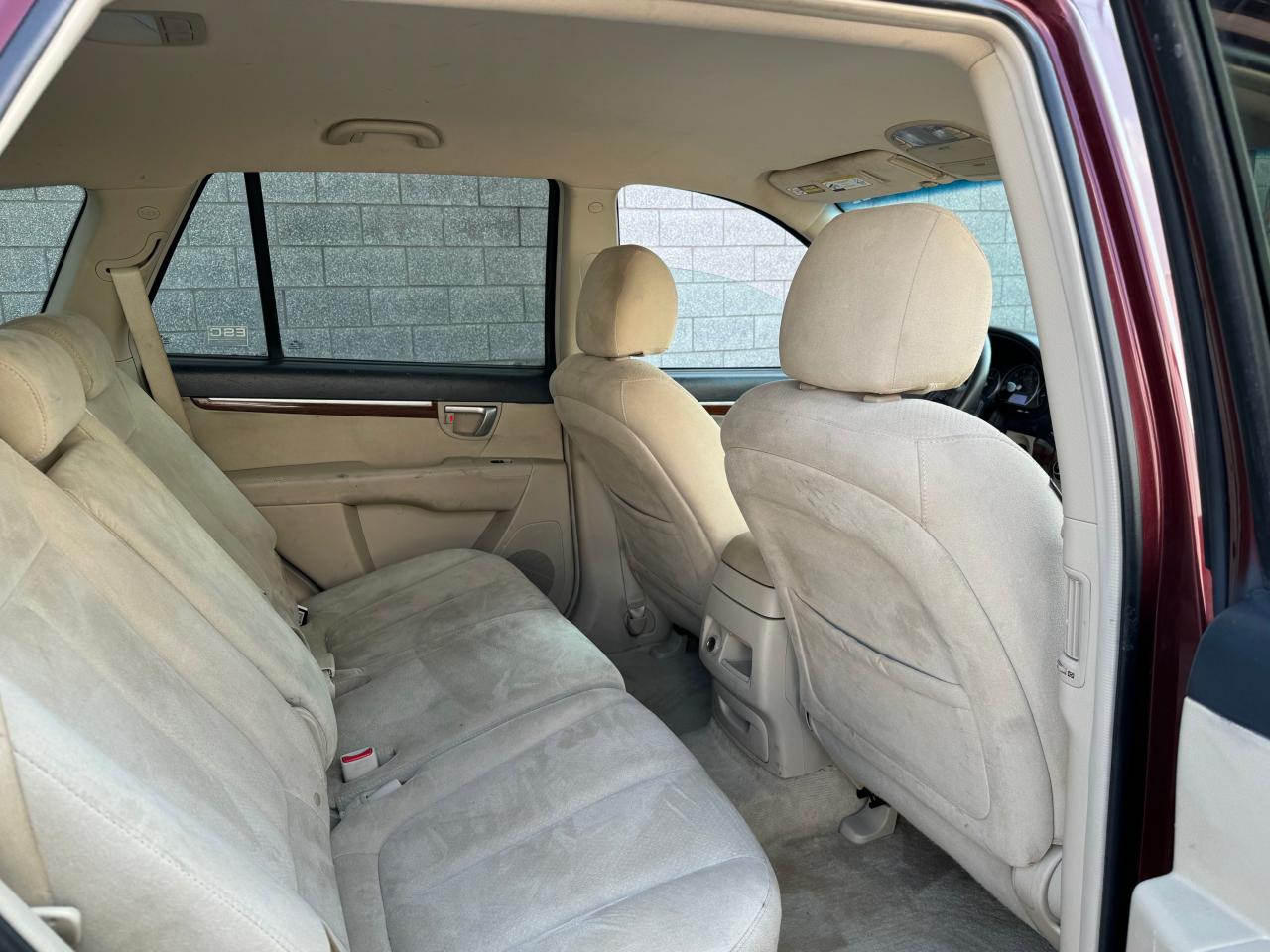 2009 Hyundai Santa Fe - Image 6