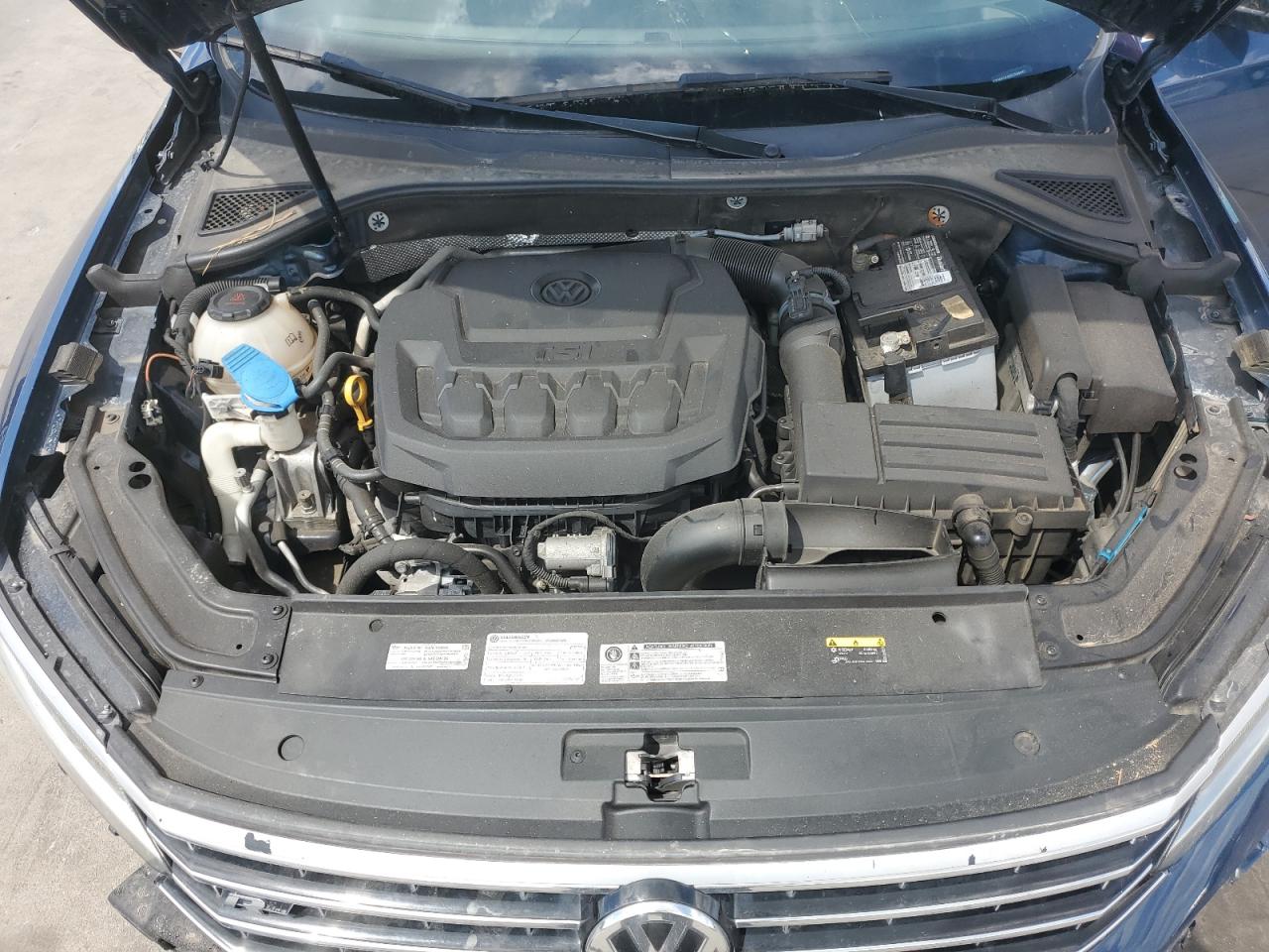 1VWMA7A30KC009067 2019 Volkswagen Passat Se R-Line