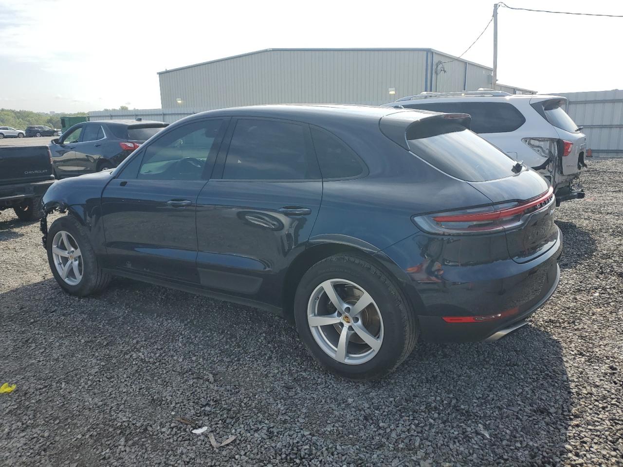 VIN WP1AA2A52MLB14785 2021 PORSCHE MACAN no.2