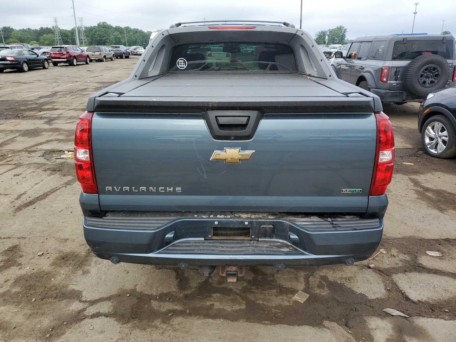 3GNTKEE37BG316377 2011 Chevrolet Avalanche Ls