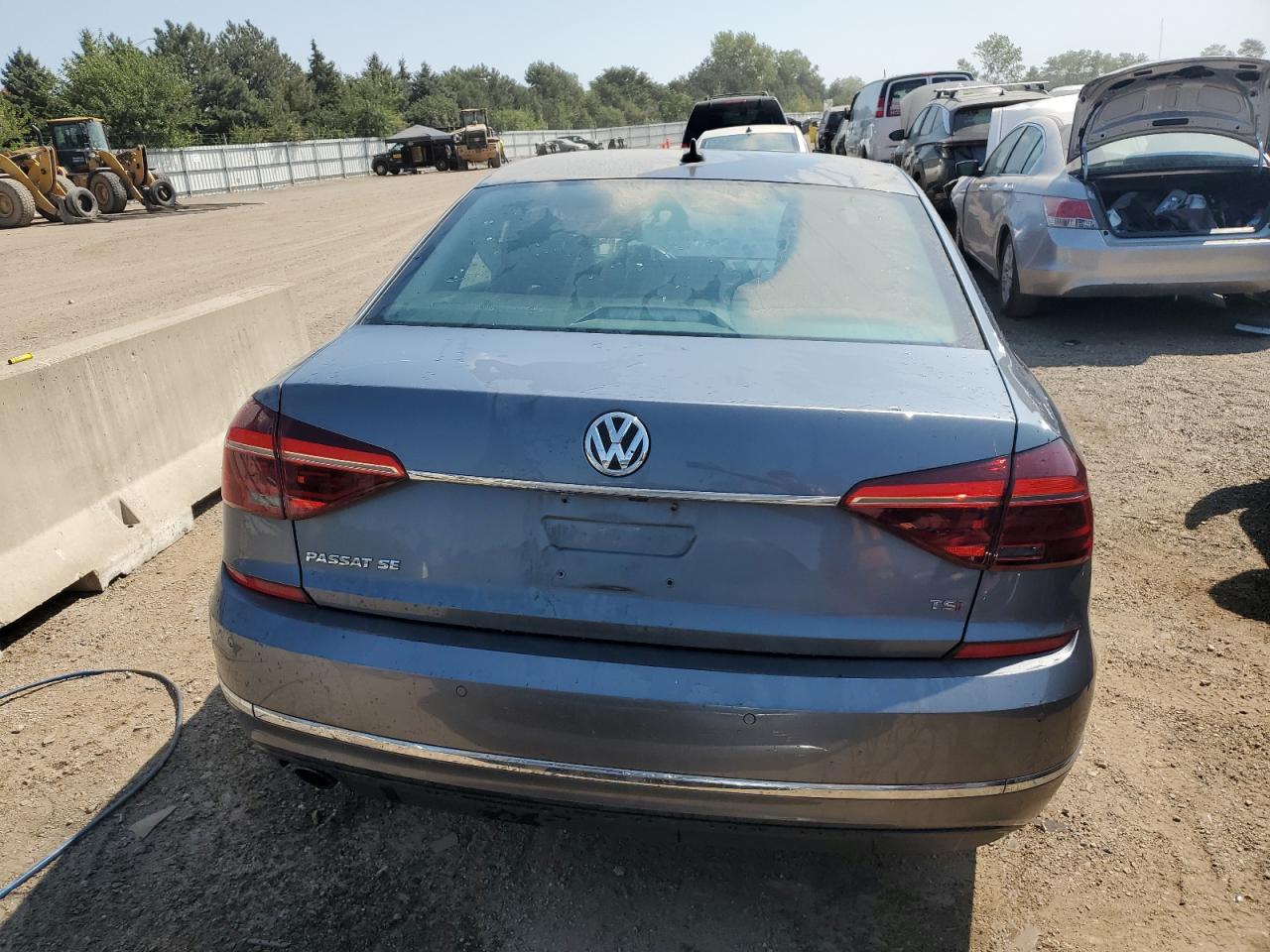 1VWGT7A30HC060374 2017 Volkswagen Passat Se