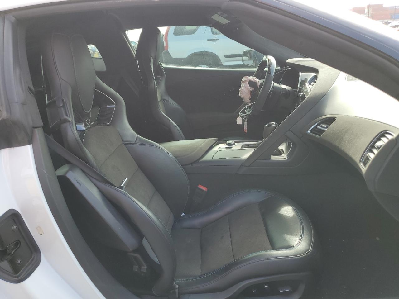 2019 Chevrolet Corvette - Image 10