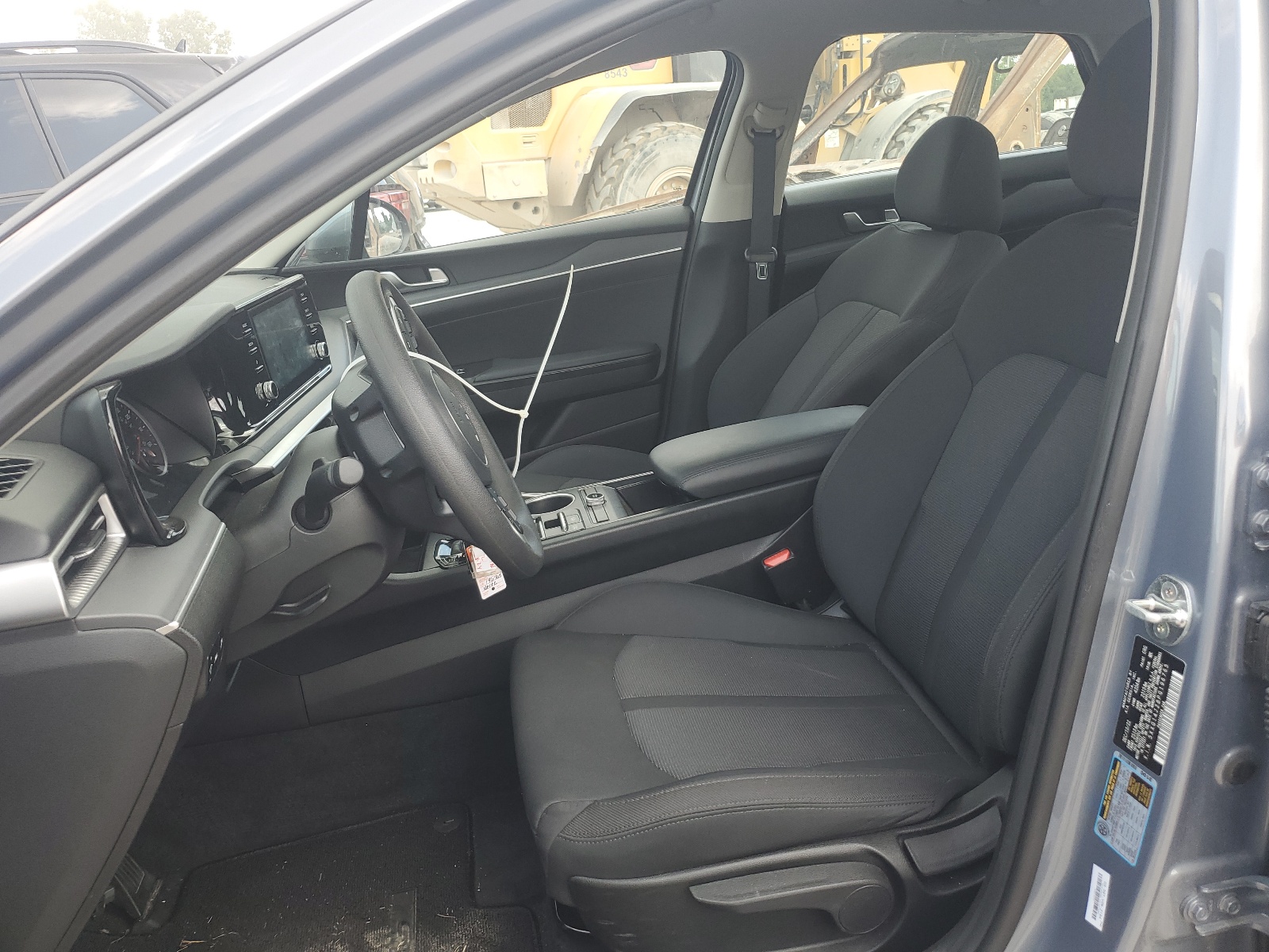 5XXG14J28PG196765 2023 Kia K5 Lxs