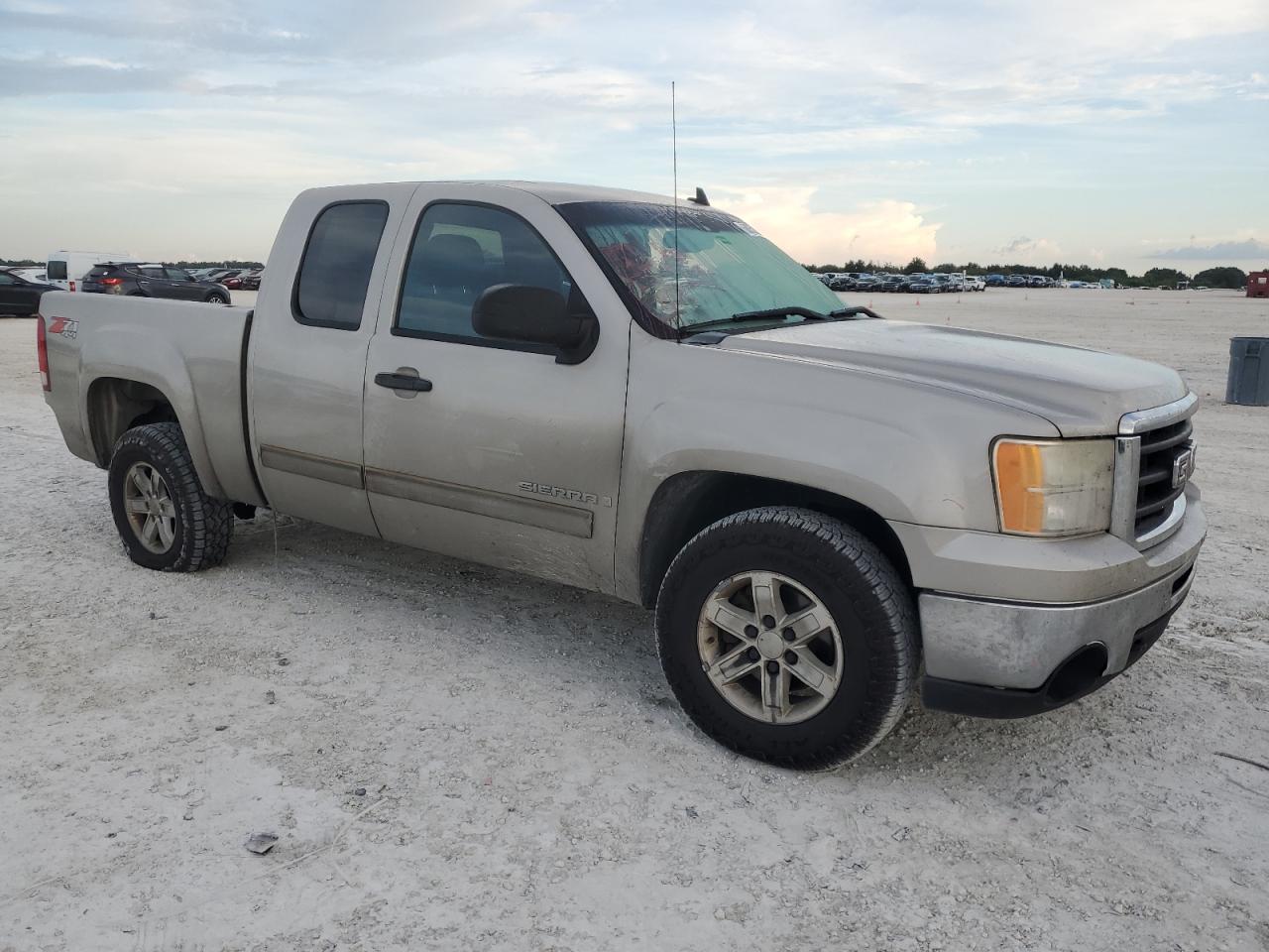 2008 GMC Sierra - Image 4