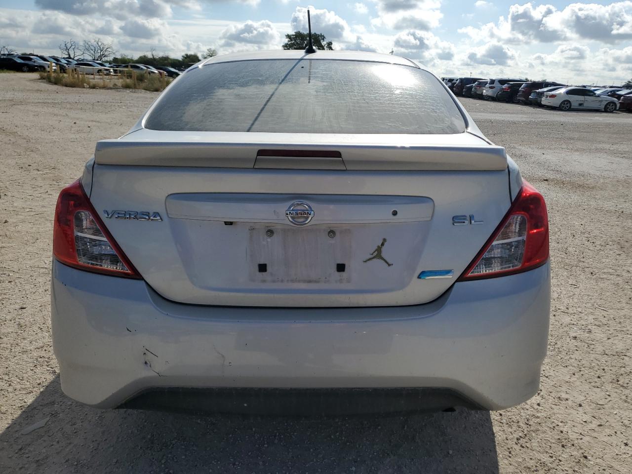 2015 Nissan Versa S VIN: 3N1CN7AP2FL953570 Lot: 69701174