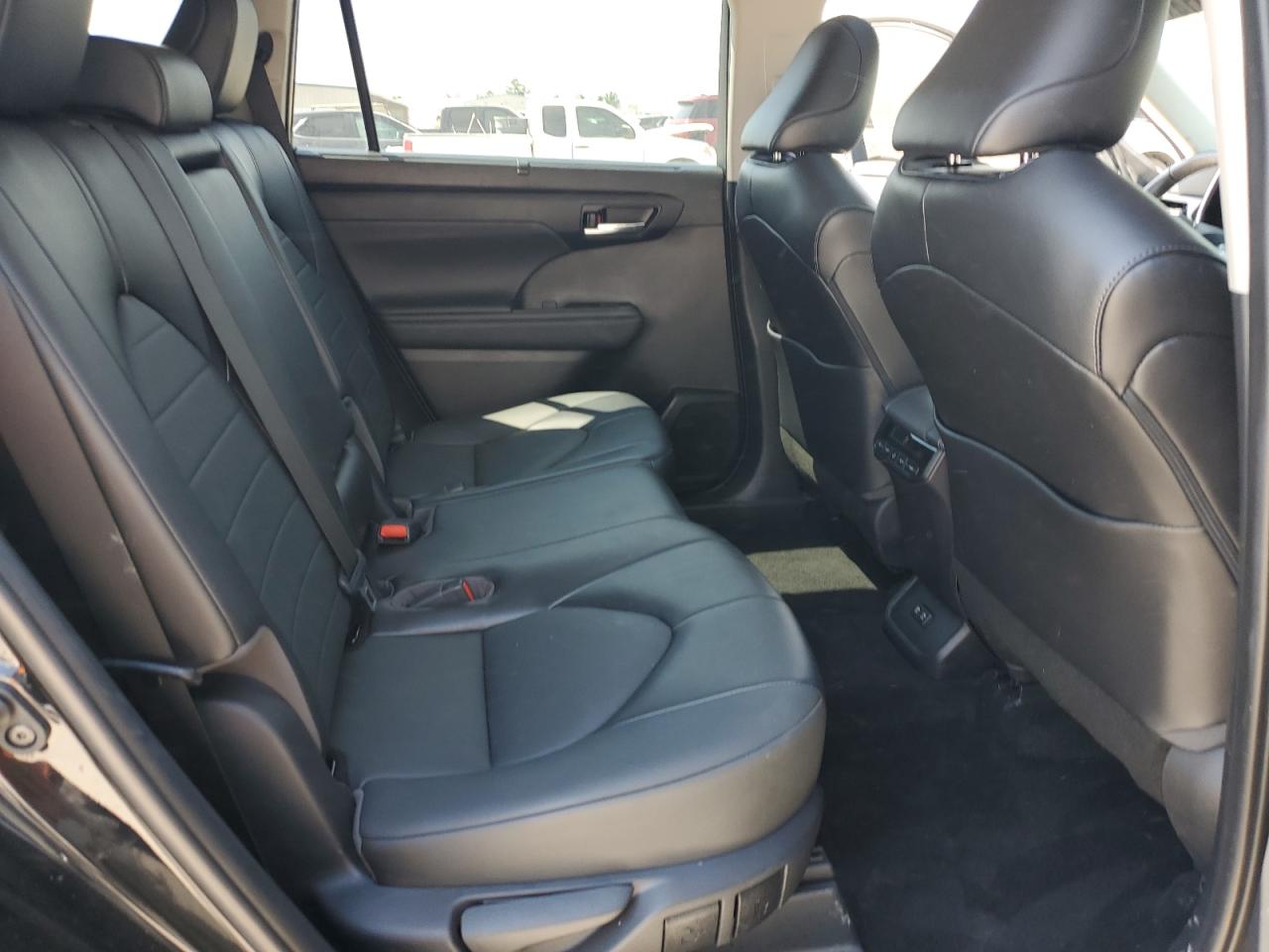 2021 Toyota Highlander Xle VIN: 5TDGZRAHXMS089284 Lot: 68457014