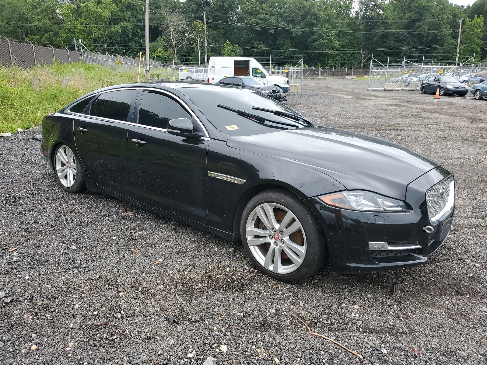 2016 Jaguar Xjl Portfolio vin: SAJWJ2GD1G8W02950