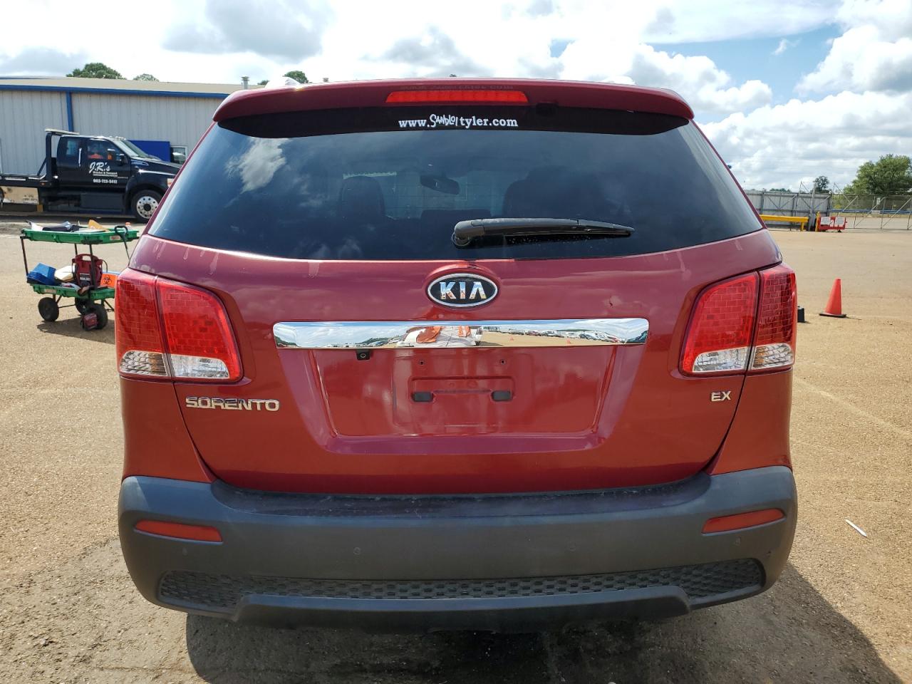 2011 Kia Sorento Ex VIN: 5XYKU4A19BG064854 Lot: 69782904