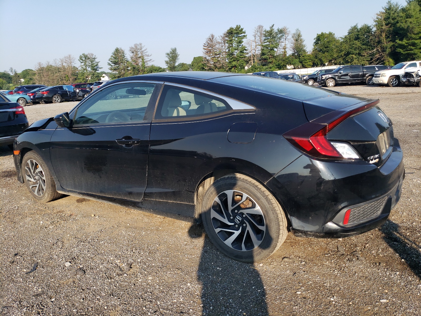 2018 Honda Civic Lx vin: 2HGFC4B00JH301825