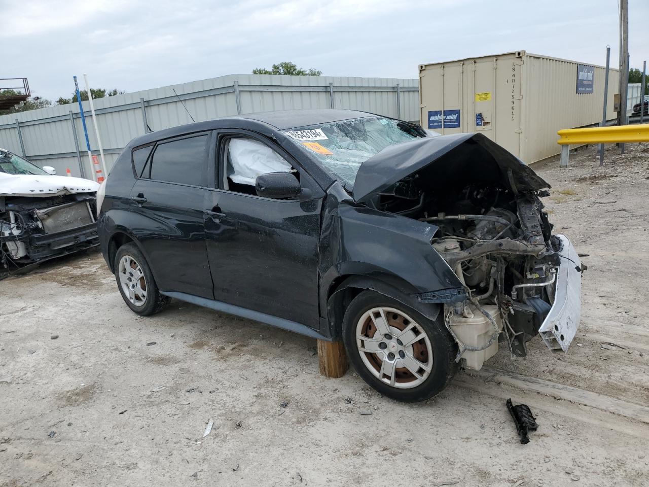 2009 Pontiac Vibe - Image 4