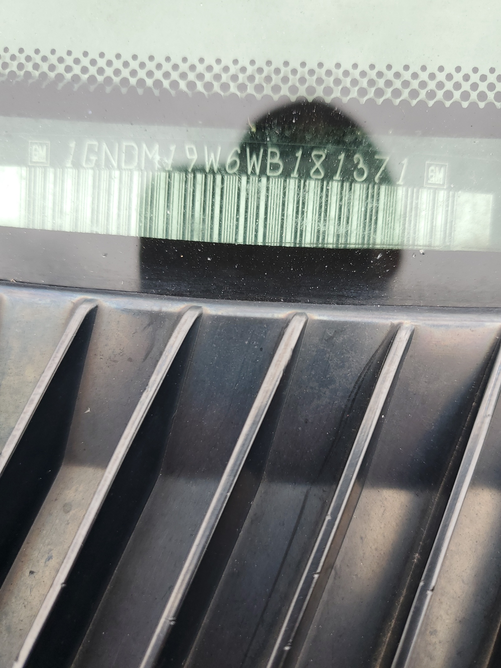 1GNDM19W6WB181371 1998 Chevrolet Astro