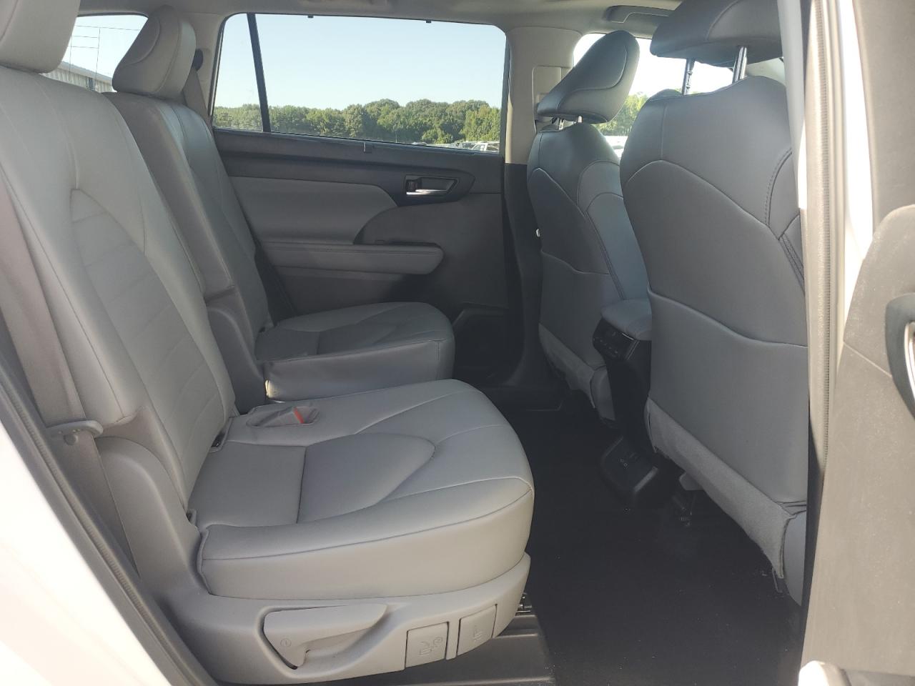 2022 Toyota Highlander Xle VIN: 5TDGZRBH4NS568753 Lot: 68531764