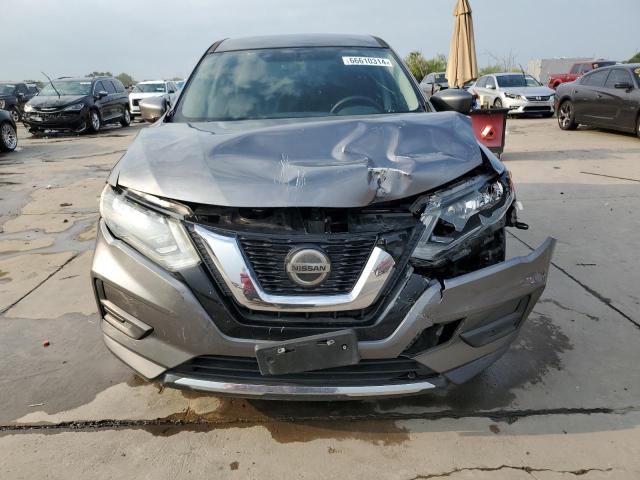  NISSAN ROGUE 2018 Szary