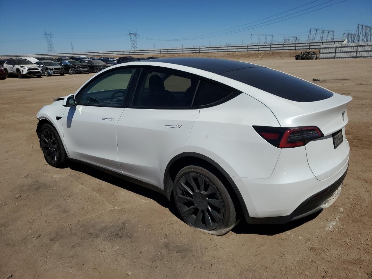 7SAYGDEE0NF340478 2022 TESLA MODEL Y - Image 2