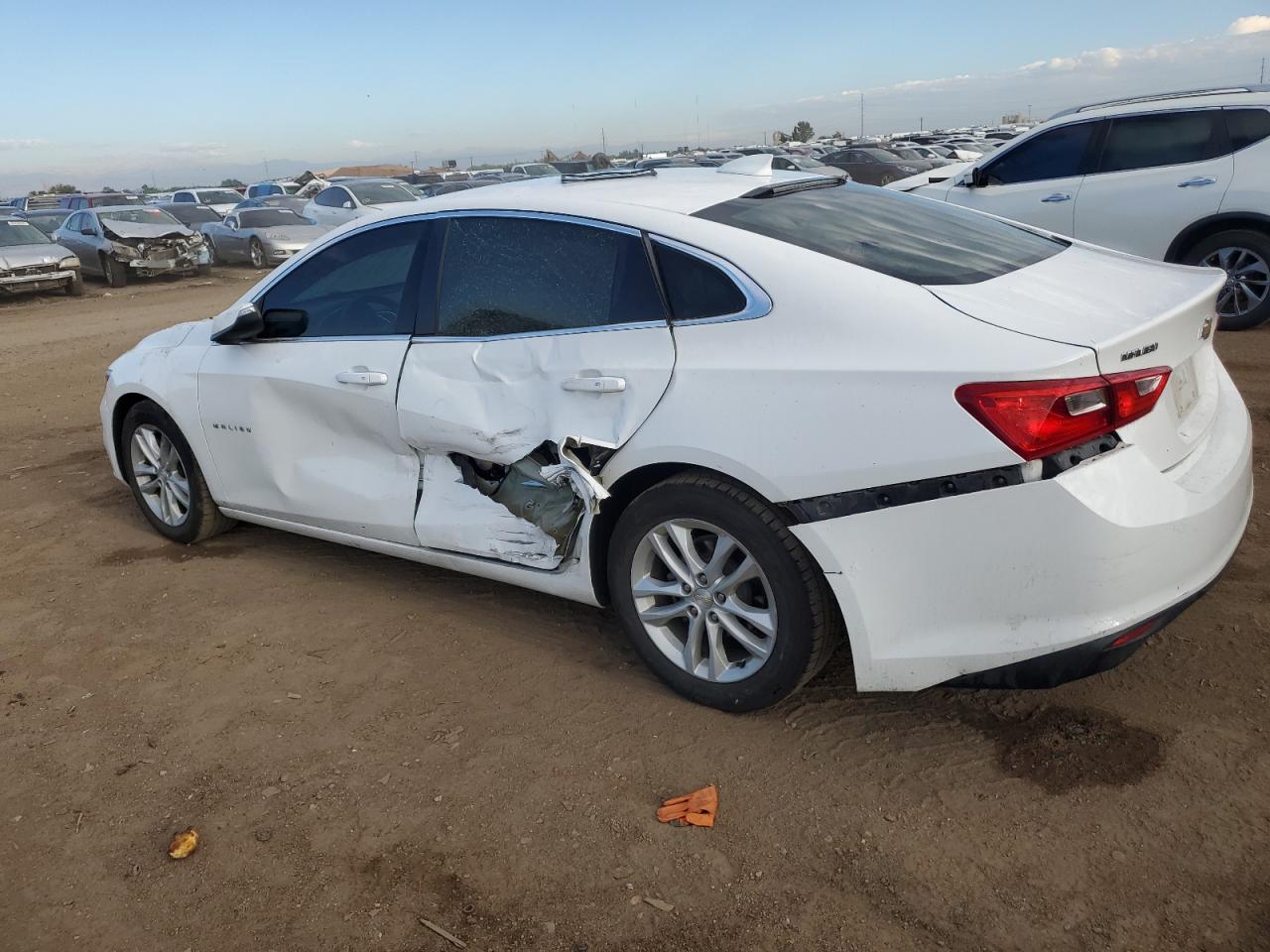 2018 Chevrolet Malibu - Image 2
