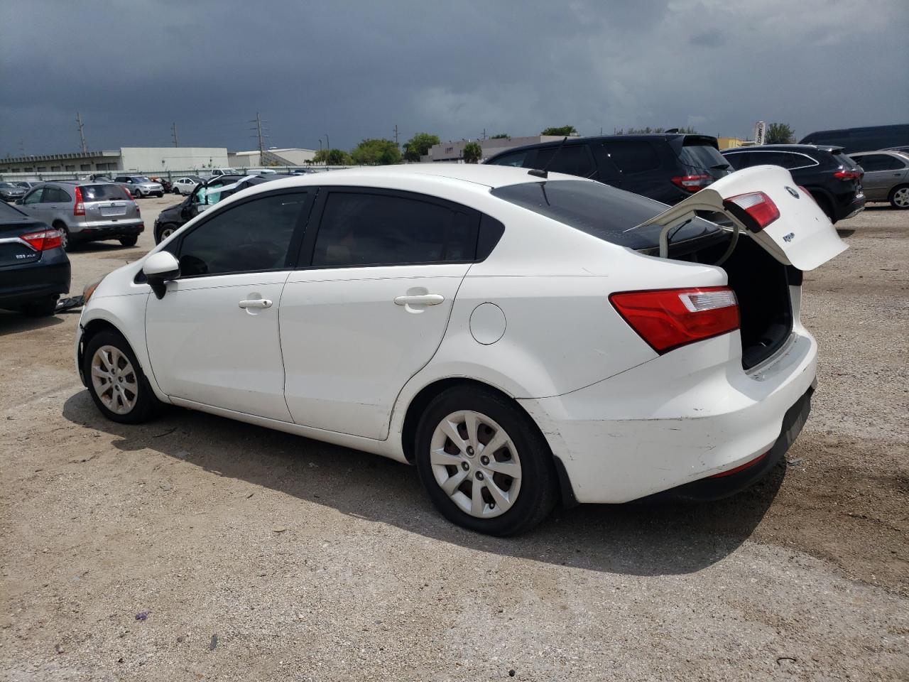 2016 Kia Rio - Image 2