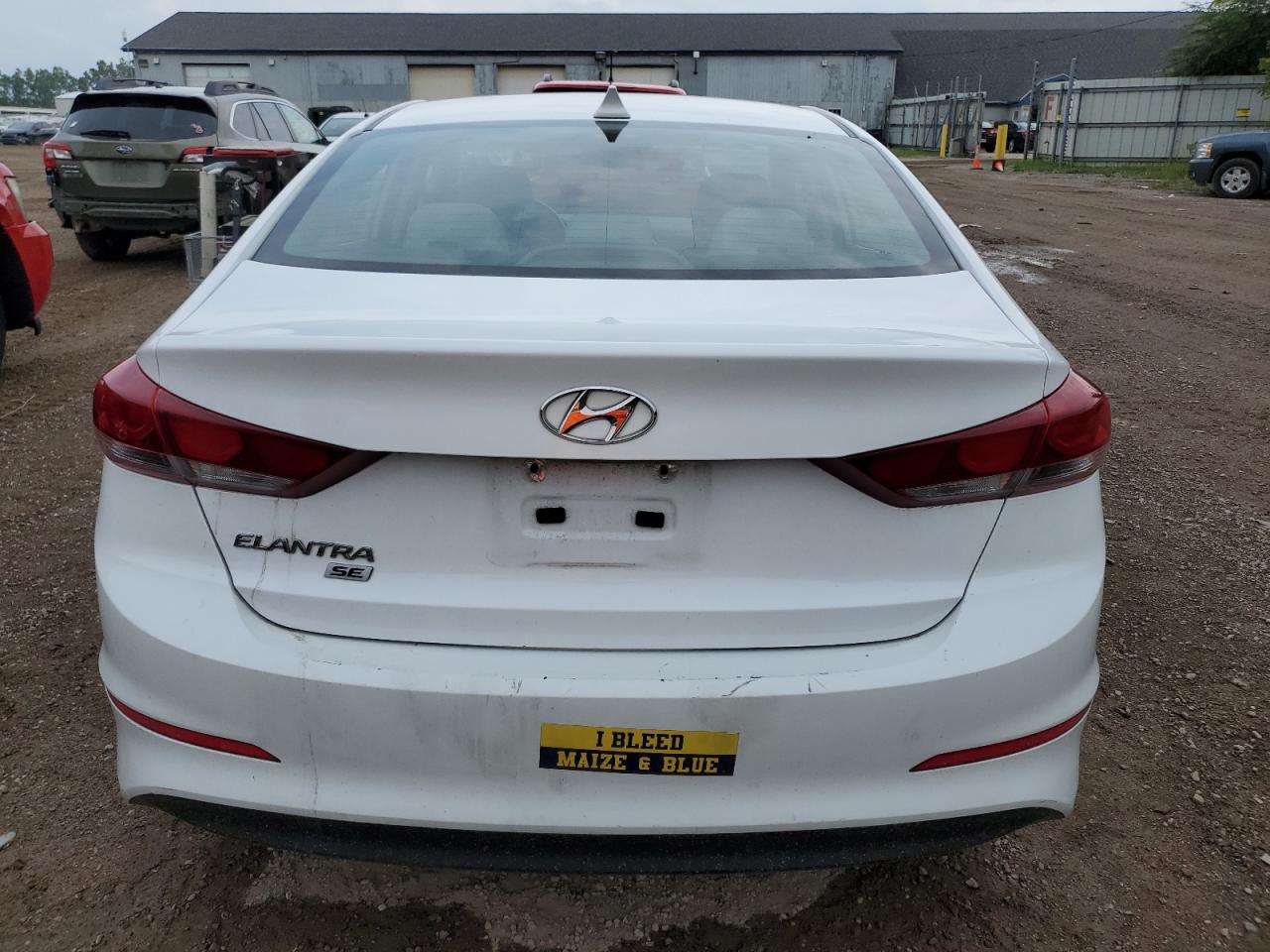 2017 Hyundai Elantra - Image 6