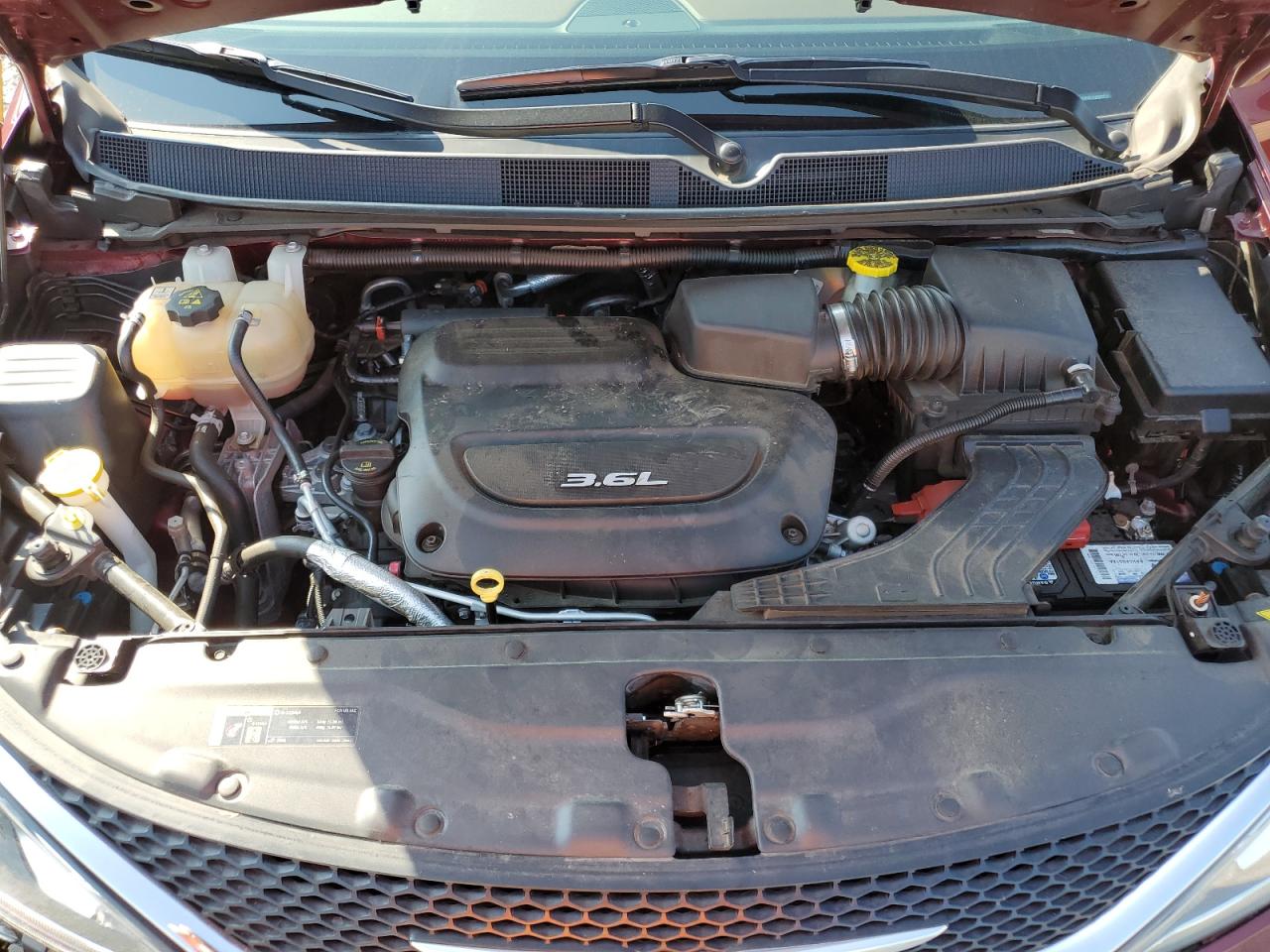 2018 Chrysler Pacifica Limited VIN: 2C4RC1GG4JR212432 Lot: 65819864