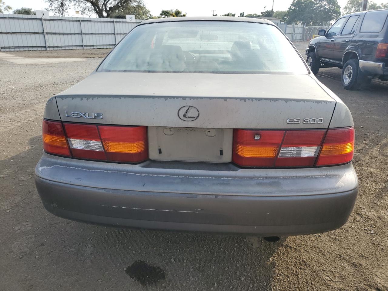 JT8BF22G5V5003160 1997 Lexus Es 300