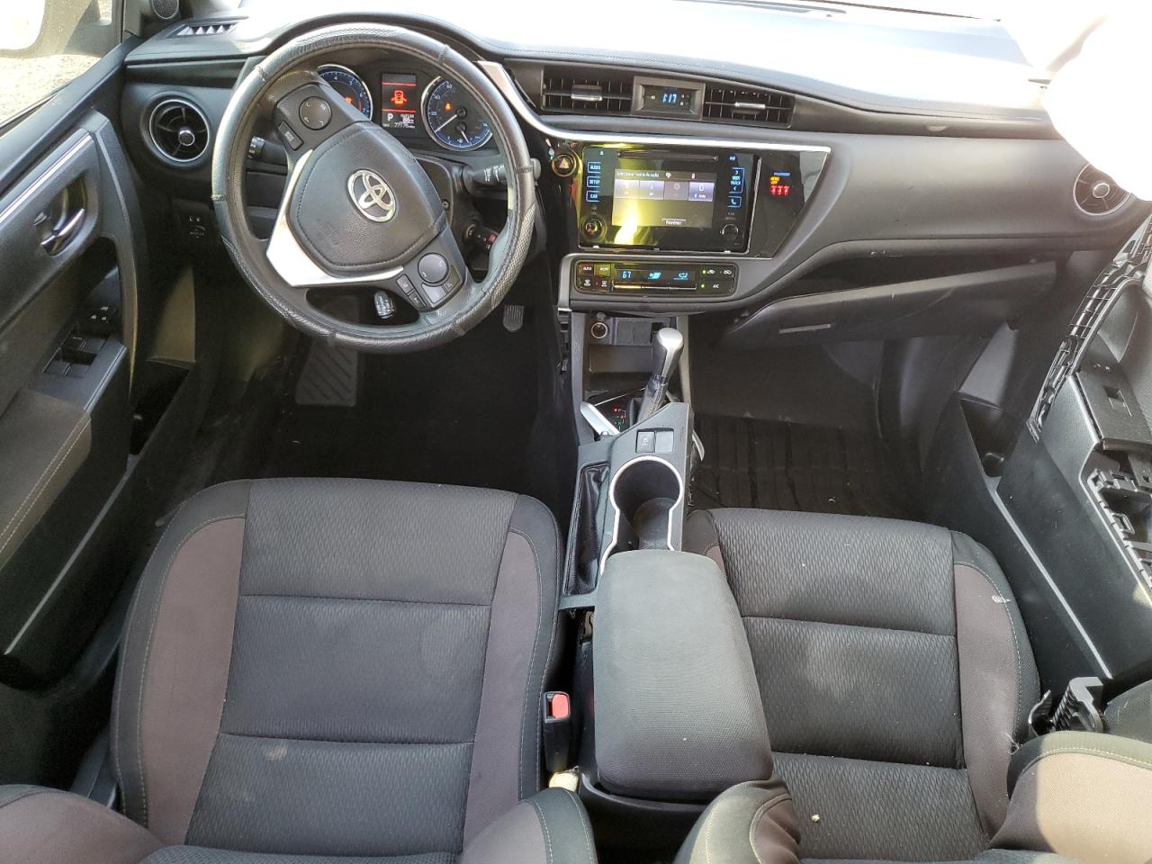 2019 Toyota Corolla L VIN: 2T1BURHE8KC229620 Lot: 68819654