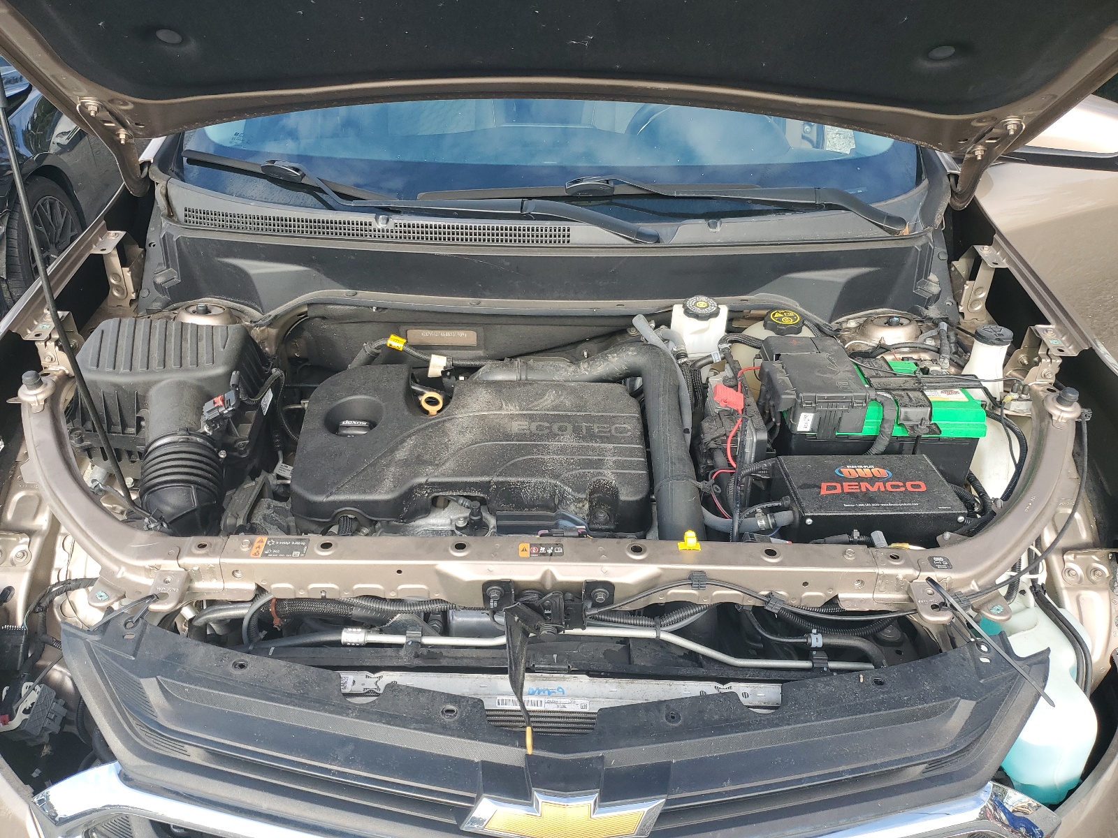 2GNAXJEV6J6331904 2018 Chevrolet Equinox Lt