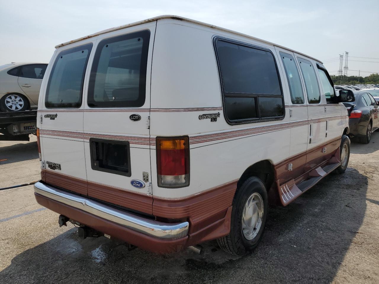 1994 Ford Econoline E150 Van VIN: 1FDEE14H0RHB30660 Lot: 69626144