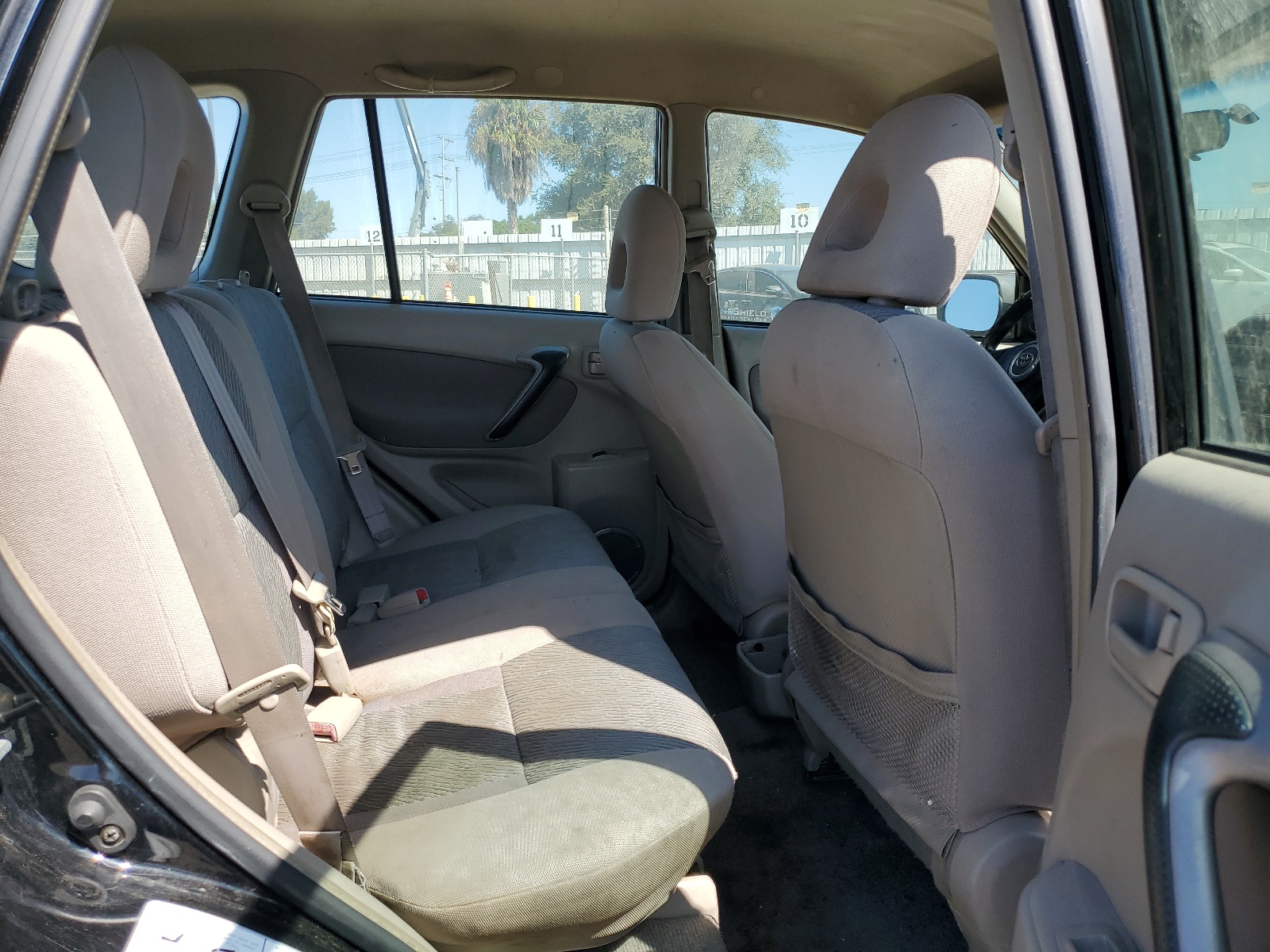 JTEGH20V130118881 2003 Toyota Rav4