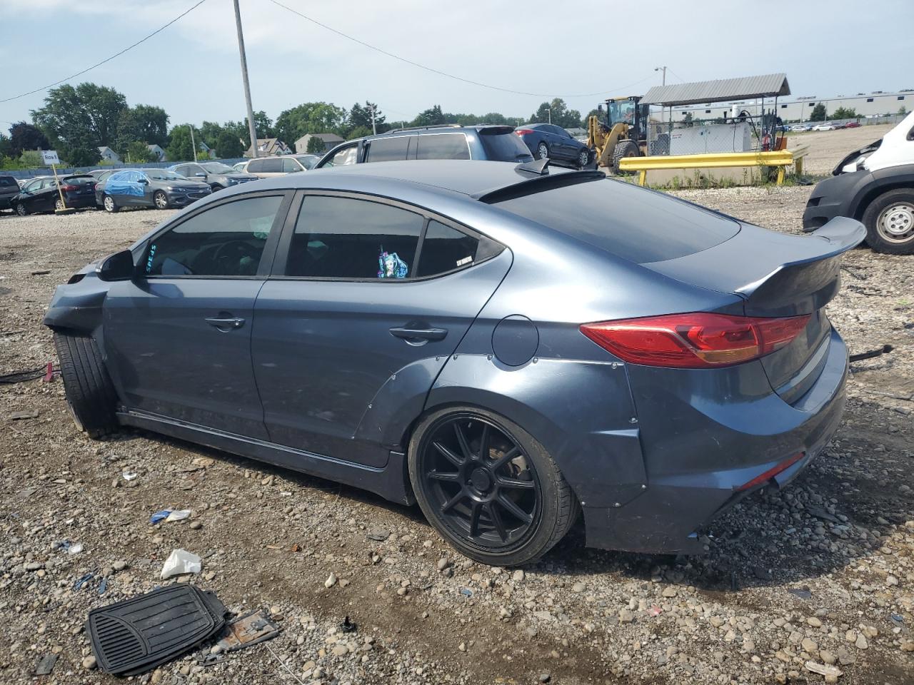 KMHD04LB5HU343702 2017 HYUNDAI ELANTRA - Image 2