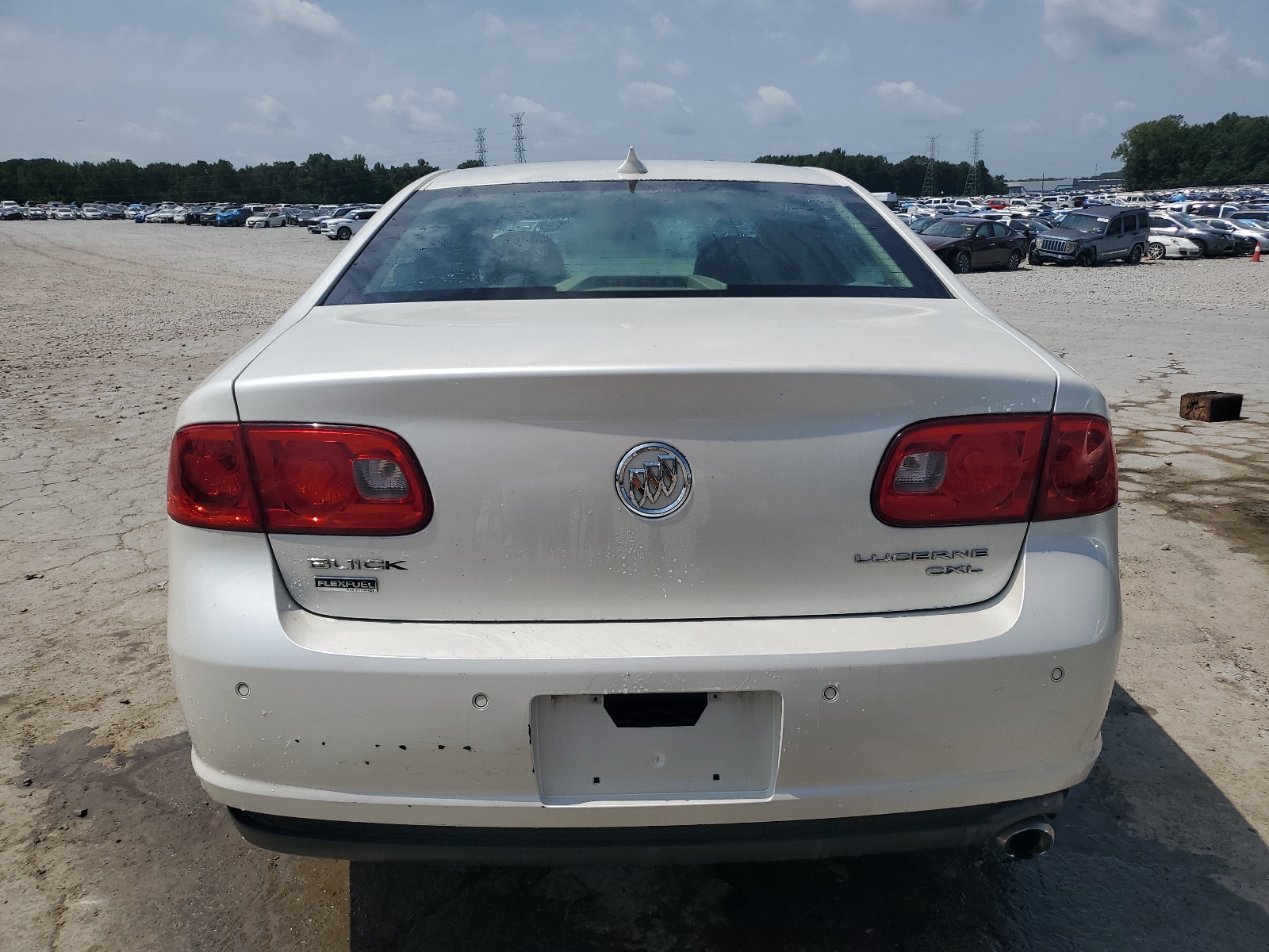 1G4HC5EM3BU122684 2011 Buick Lucerne Cxl