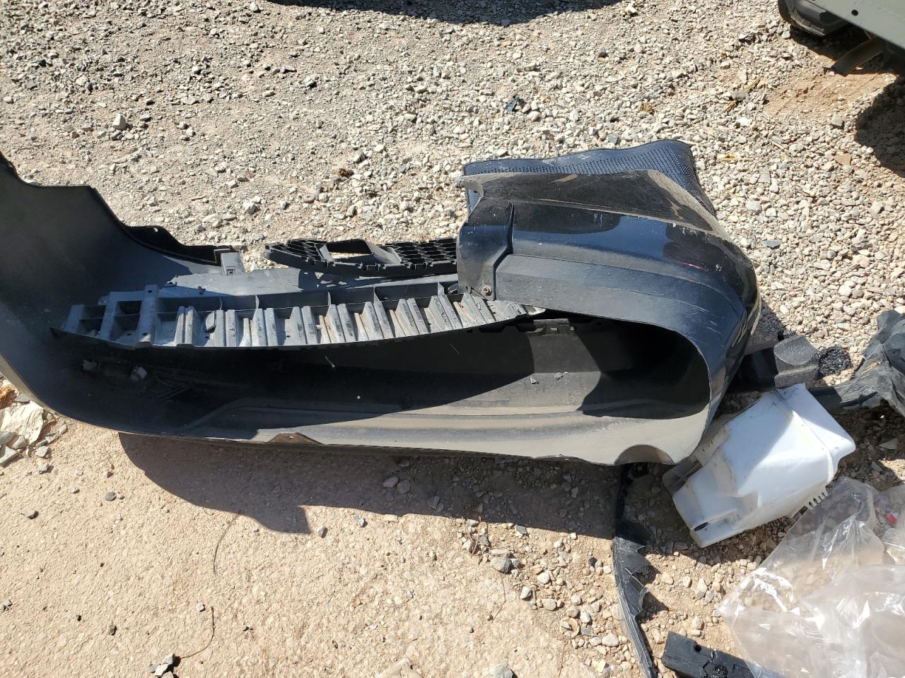 2018 Nissan Sentra S VIN: 3N1AB7AP2JY319526 Lot: 60743275