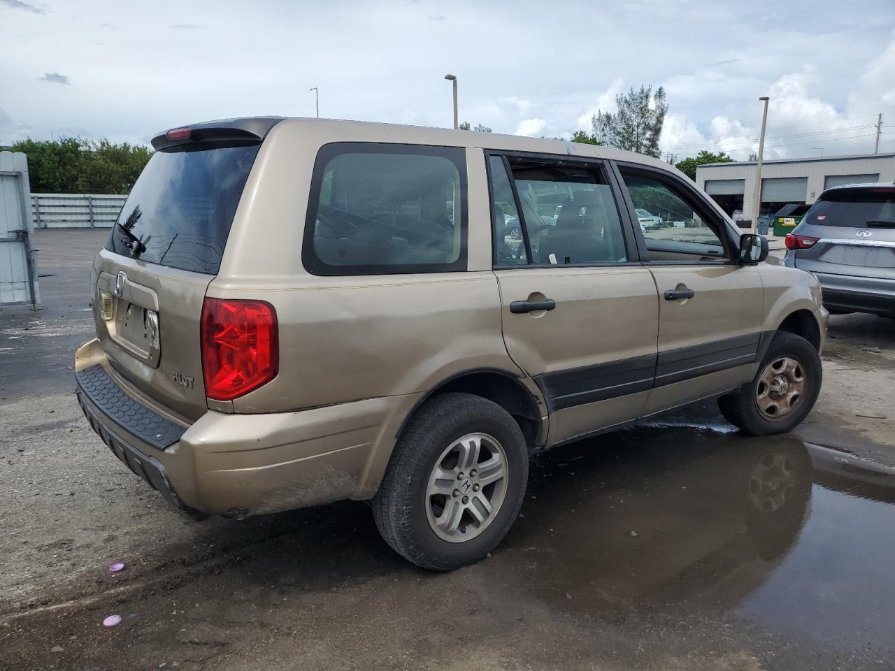 2004 Honda Pilot - Image 3
