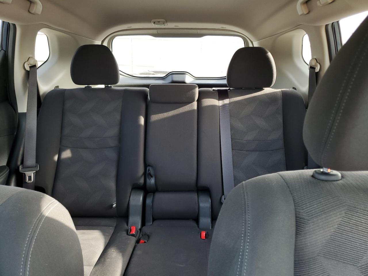 2016 Nissan Rogue S VIN: KNMAT2MT2GP723703 Lot: 65785954