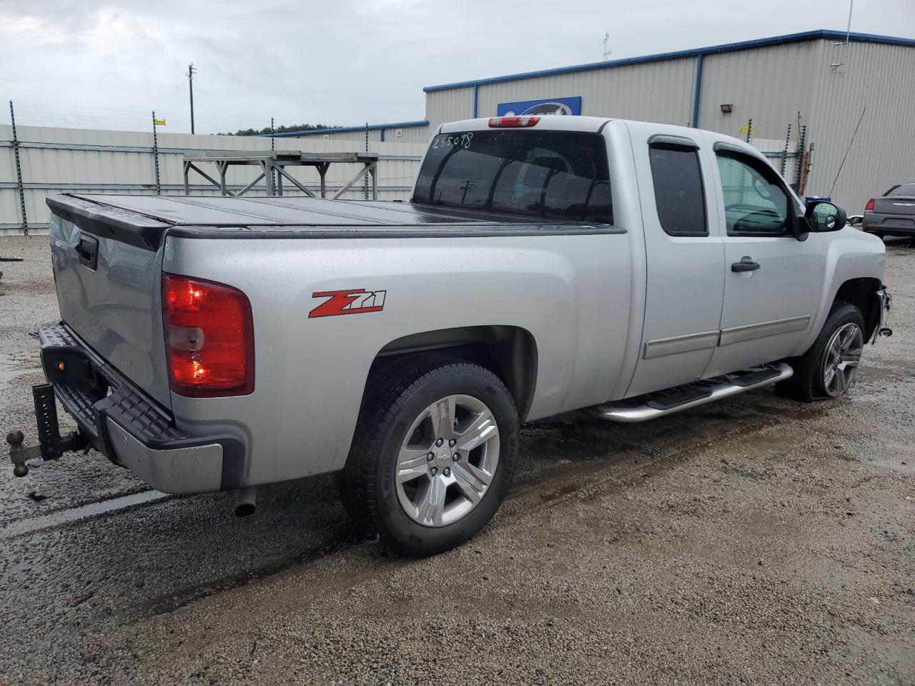 2013 Chevrolet Silverado C1500 Lt VIN: 1GCRCSE01DZ285098 Lot: 65845324