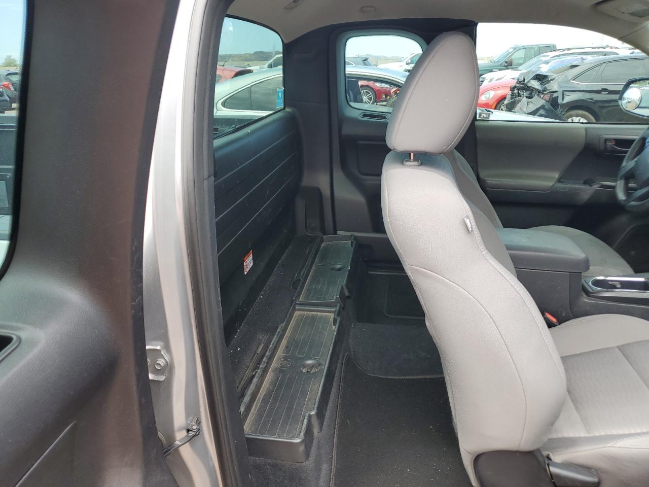 2017 Toyota Tacoma Access Cab VIN: 5TFRX5GN6HX087665 Lot: 66919564