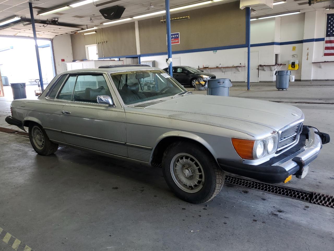 1975 Mercedes-Benz 450 Slc VIN: 10702412009347 Lot: 65760904