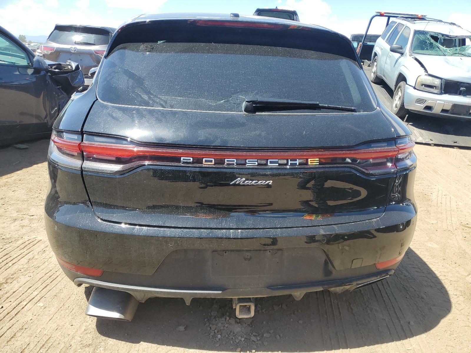 WP1AA2A59KLB04400 2019 Porsche Macan