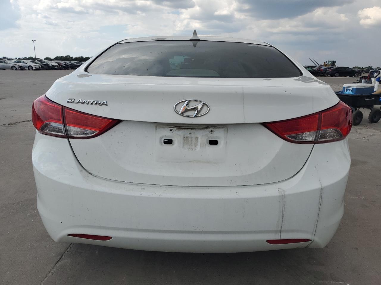 5NPDH4AE7DH387585 2013 Hyundai Elantra Gls