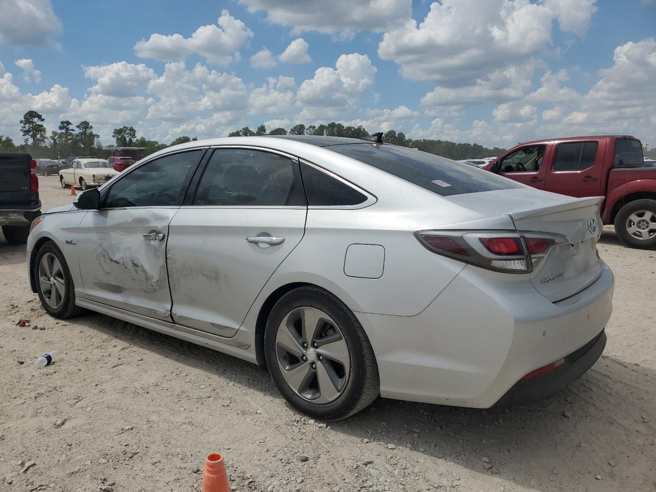 KMHE34L18GA025530 2016 HYUNDAI SONATA - Image 2