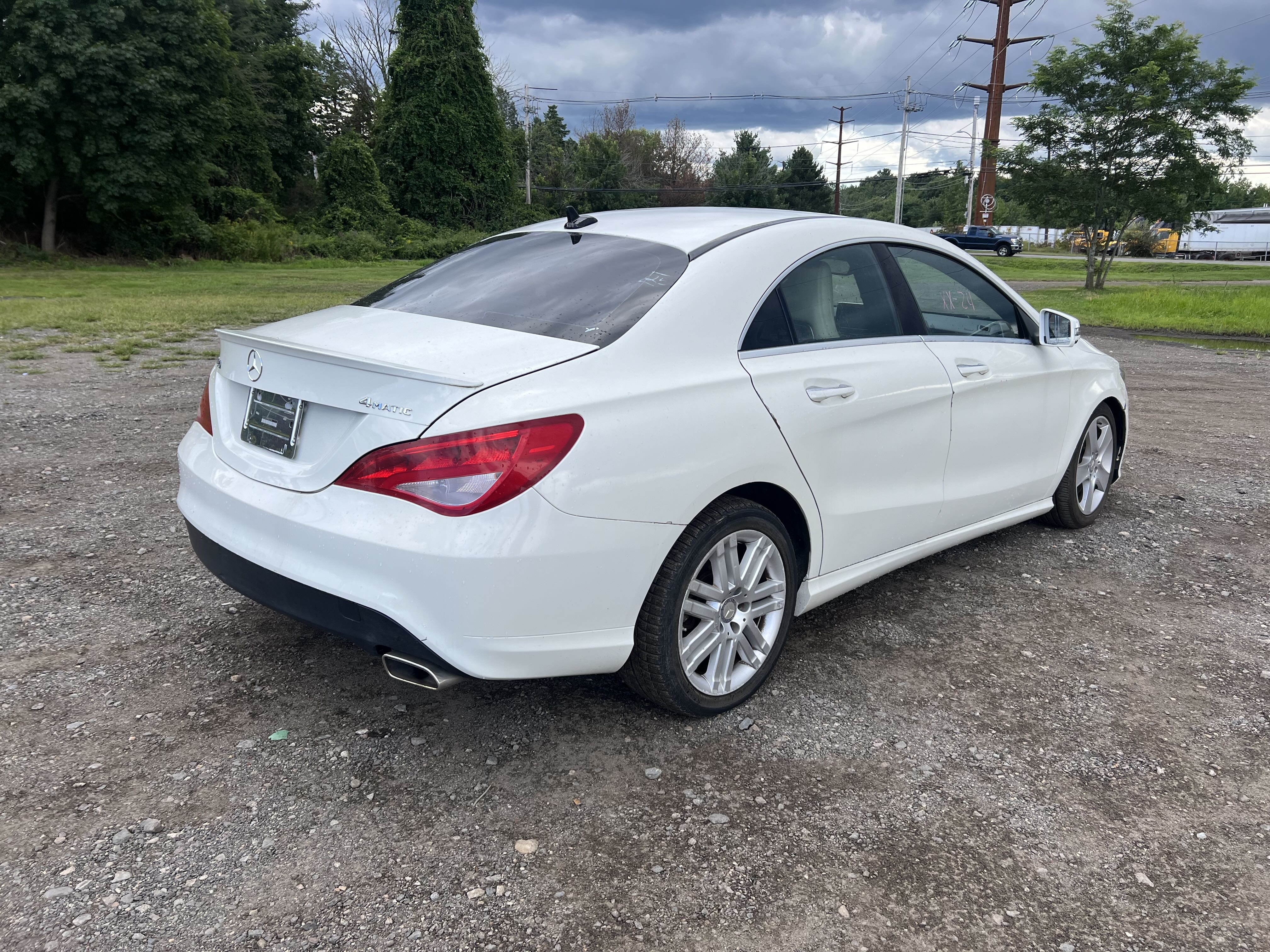 2015 Mercedes-Benz Cla 250 4Matic vin: WDDSJ4GB9FN203958