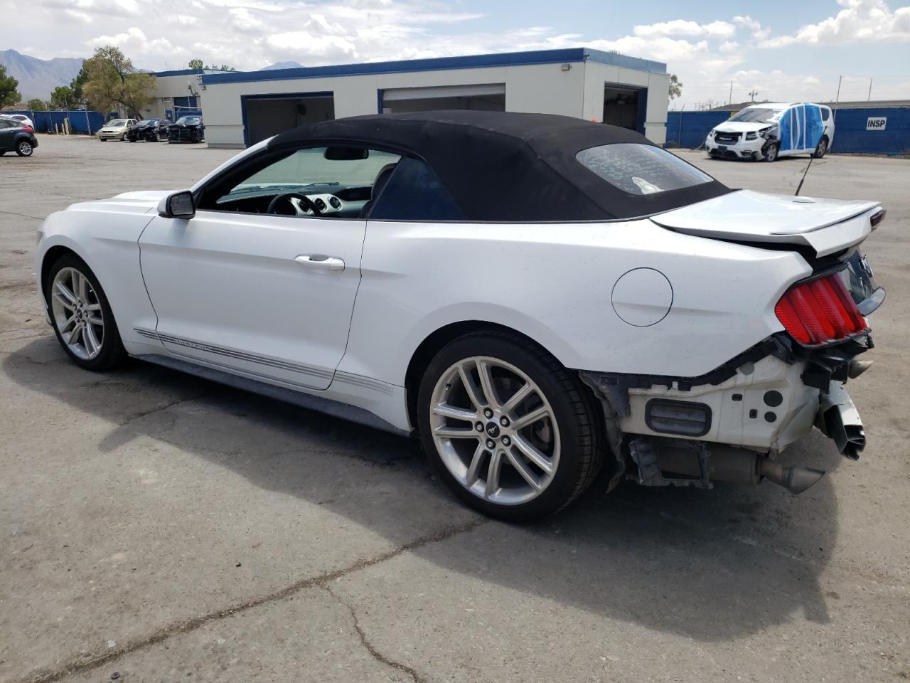 1FATP8UH4G5301431 2016 FORD MUSTANG - Image 2