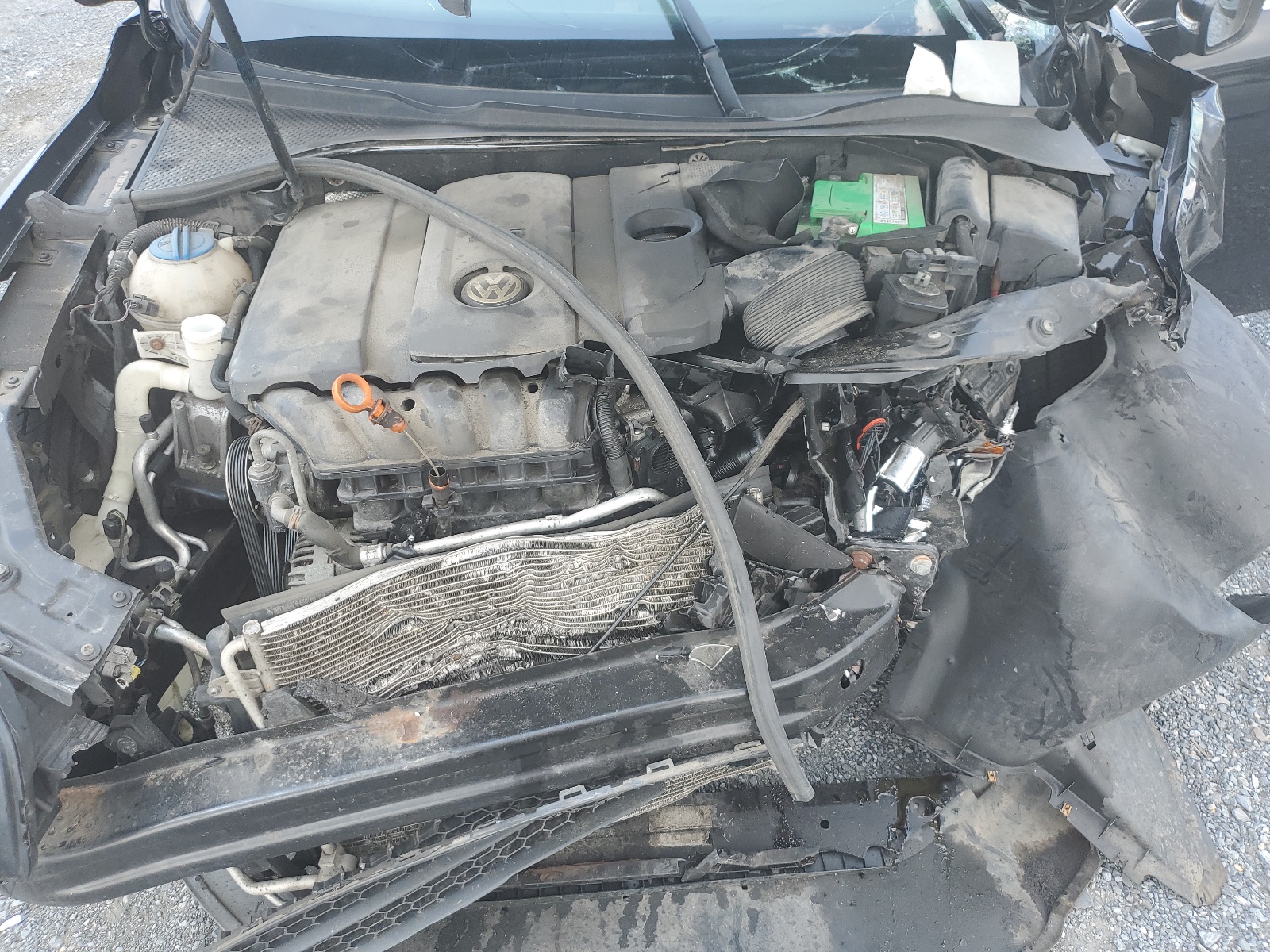 1VWBP7A38DC127425 2013 Volkswagen Passat Se