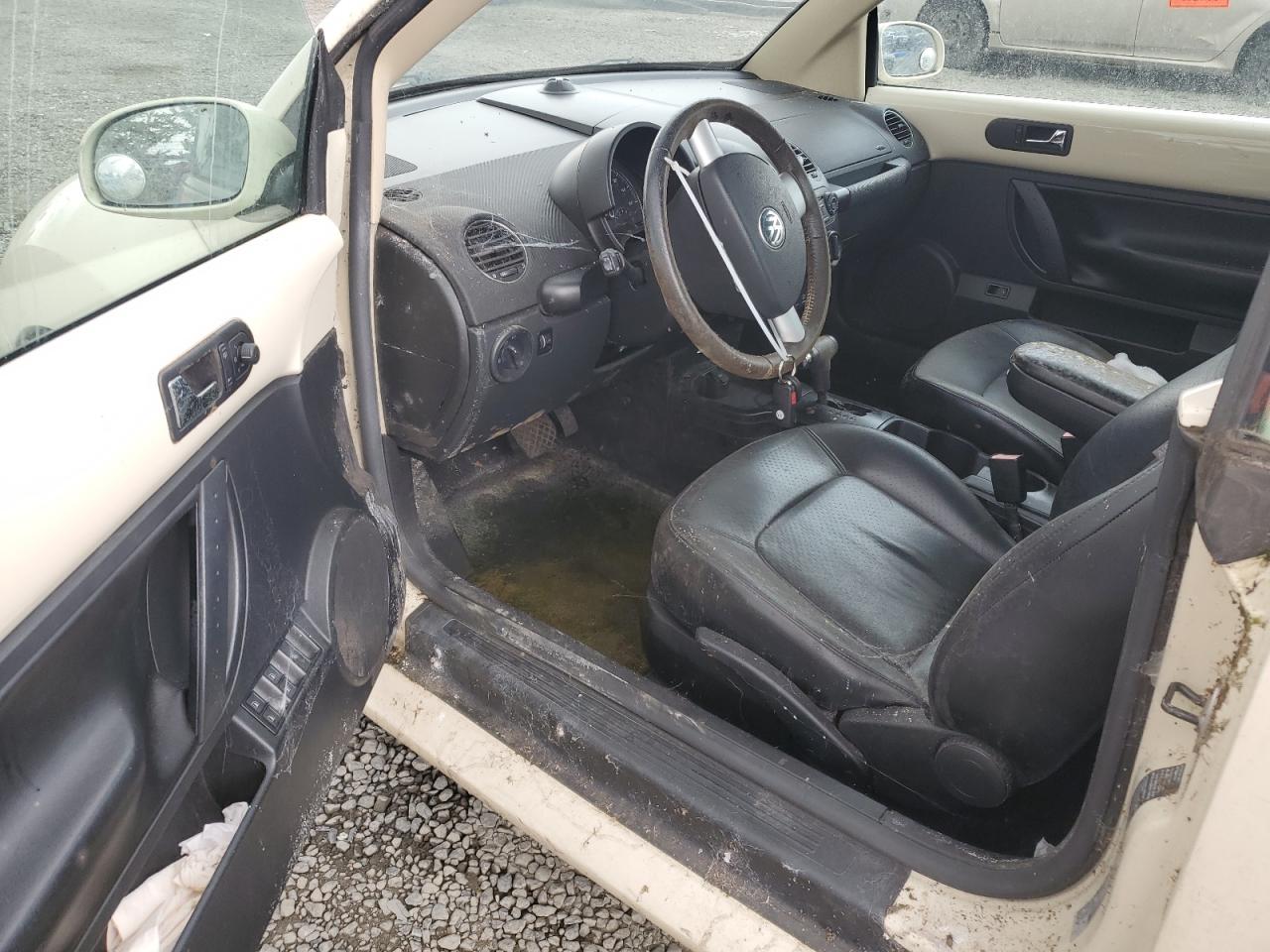 2006 Volkswagen New Beetle Convertible Option Package 2 VIN: 3VWSF31Y76M310873 Lot: 68187404