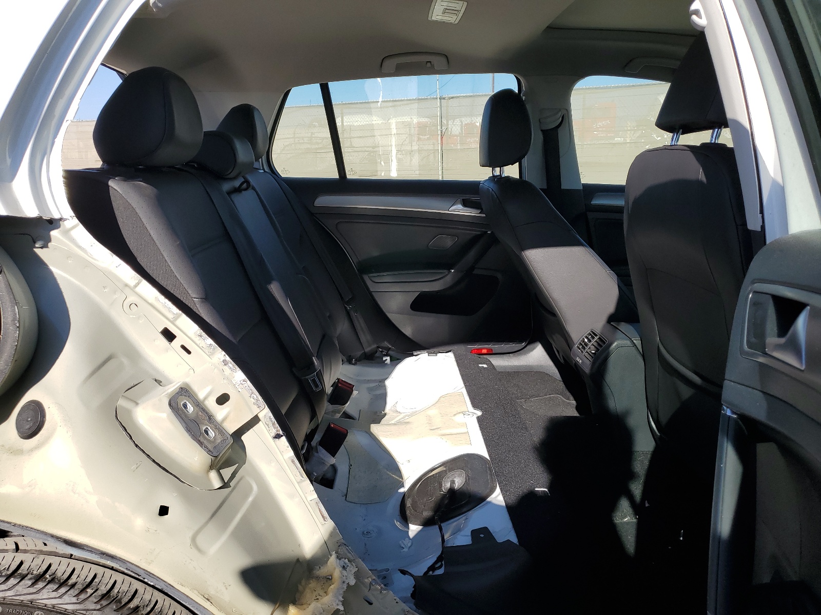 3VW217AU3FM049681 2015 Volkswagen Golf